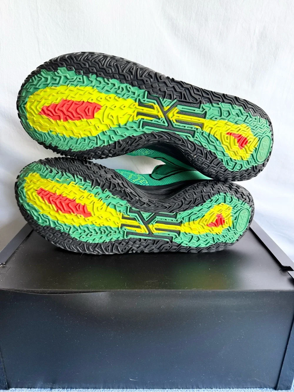 Nike authentic kyrie